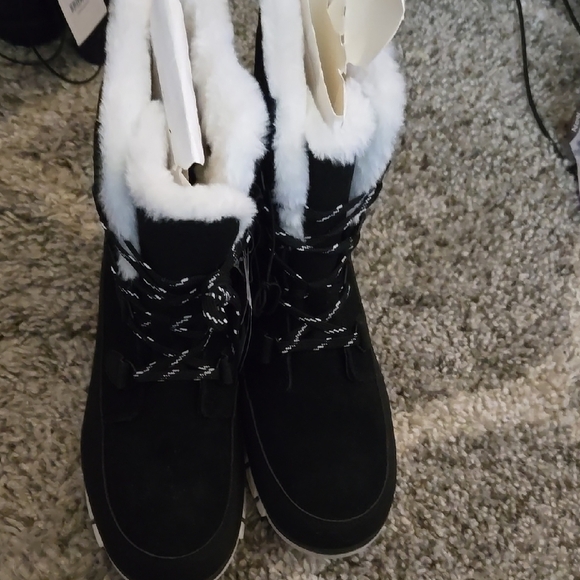 Universal Thread Shoes - Women's Black Winter Boots, Size 11, NWT
